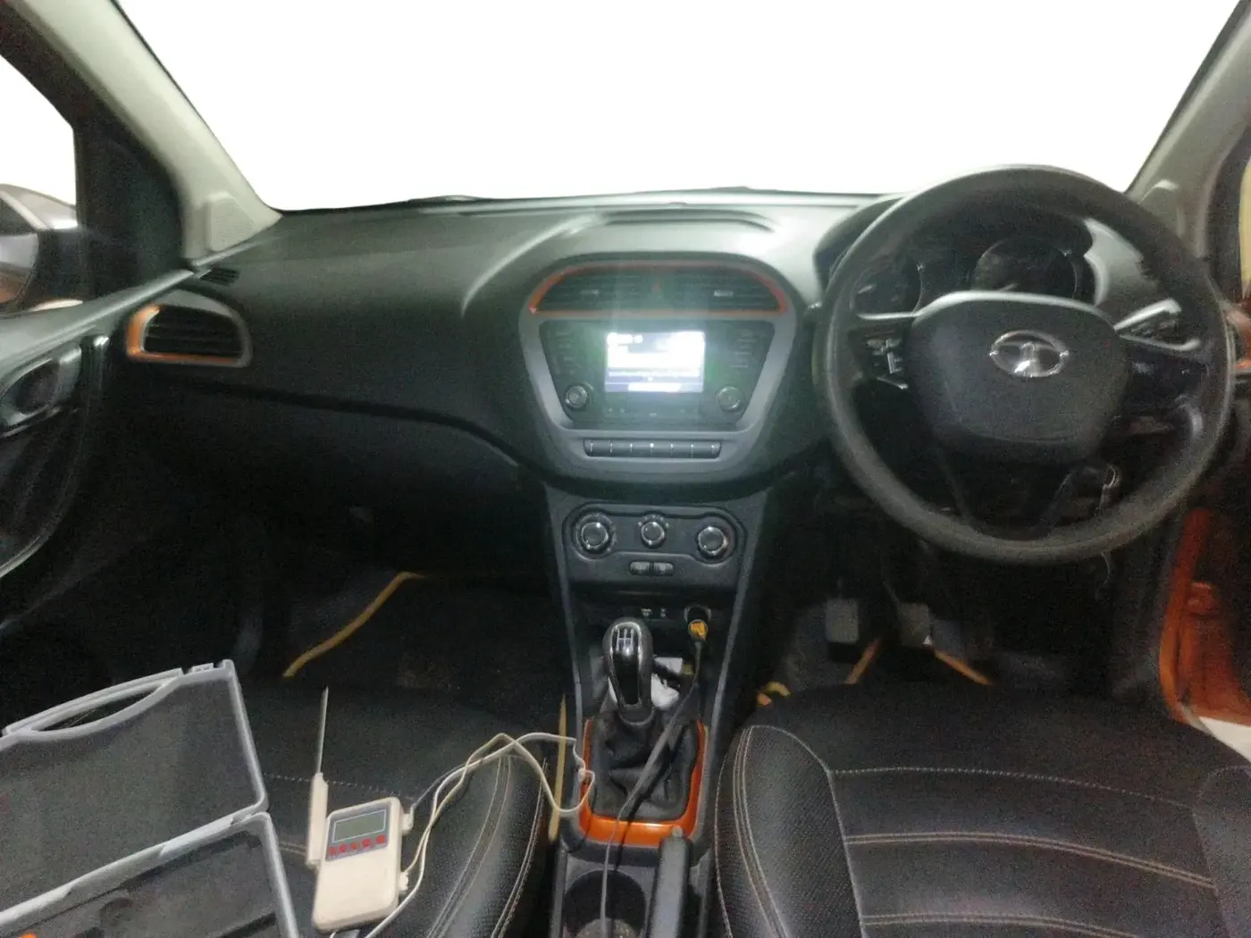 2018 Tata TIAGO NRG PETROL, Petrol, Manual, 78,153 km, interior