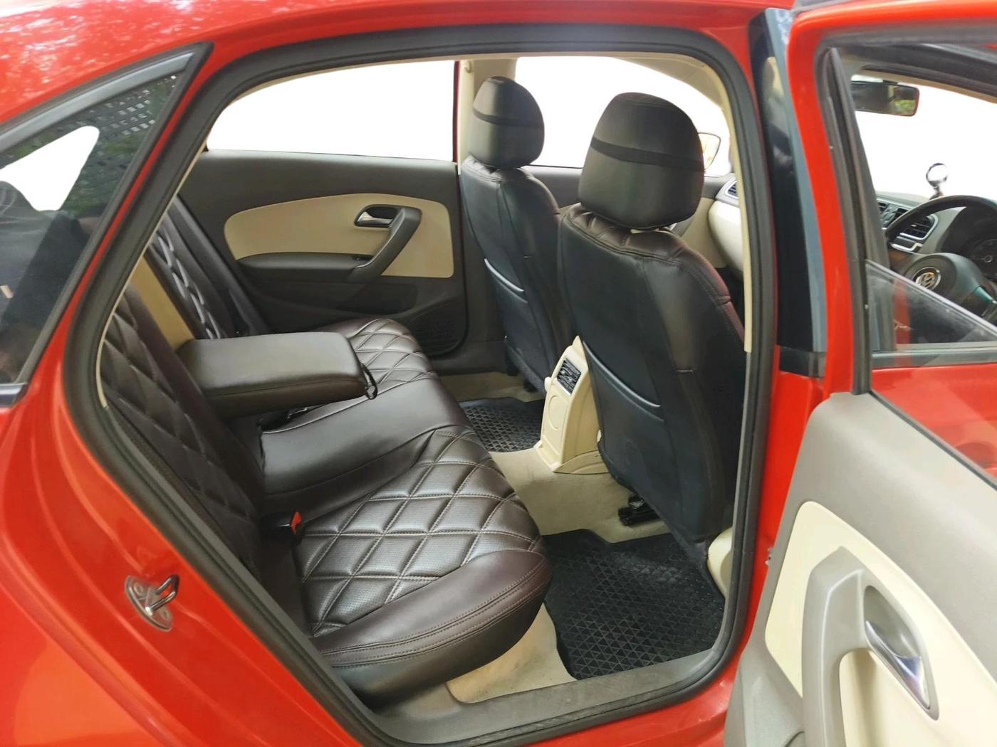 2010 Volkswagen Vento HIGHLINE PETROL AT, Petrol, Automatic, 95,302 km, interior