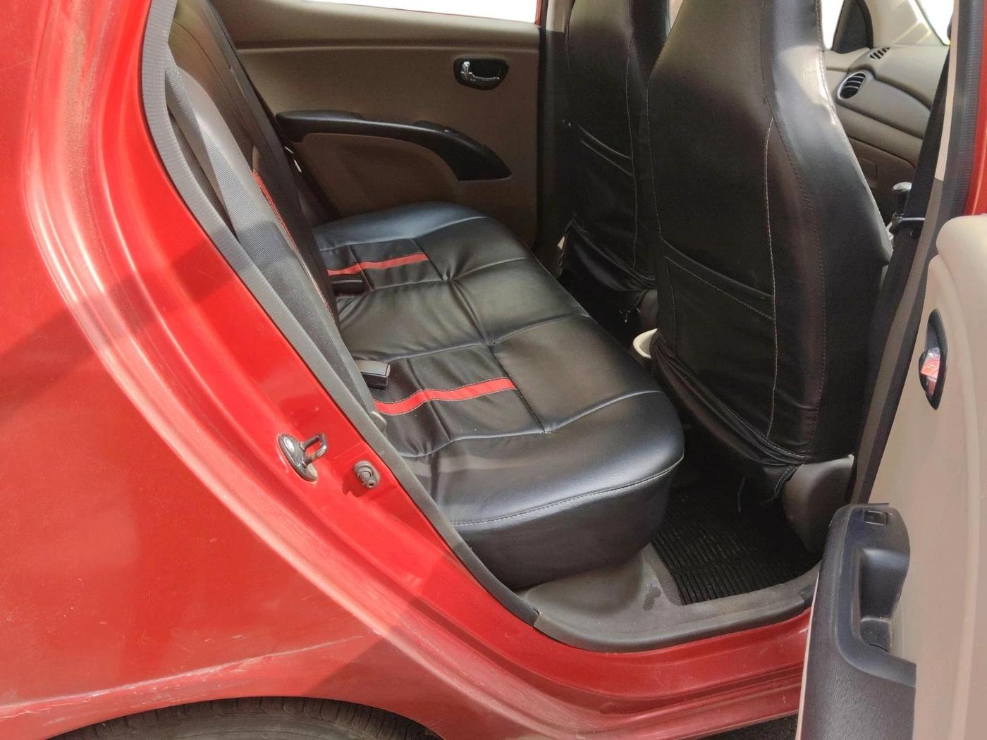 2011 Hyundai i10 MAGNA 1.2, Petrol, Manual, 70,499 km, interior