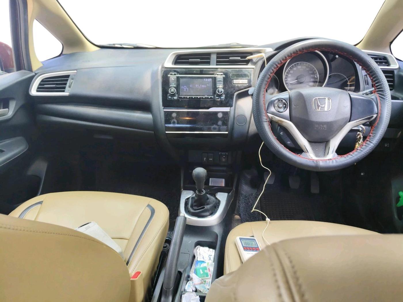 2018 Honda Jazz 1.2L I-VTEC V, Petrol, Manual, 1,17,049 km, interior