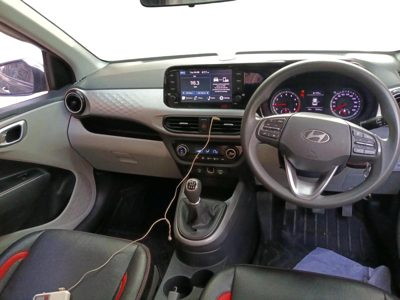 2023 Hyundai GRAND I10 NIOS SPORTZ 1.2 KAPPA VTVT, Petrol, Manual, 39,396 km, interior