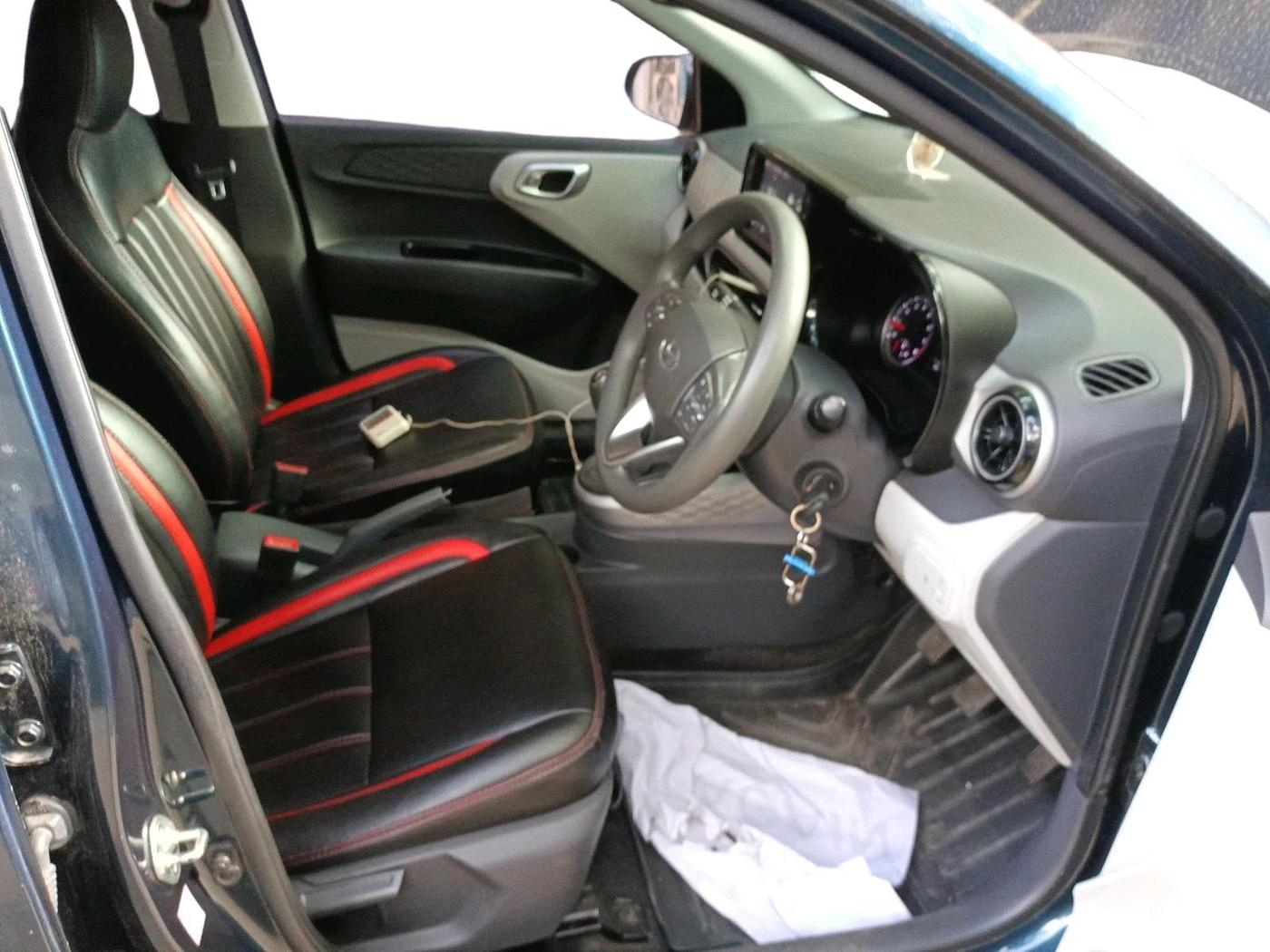 2023 Hyundai GRAND I10 NIOS SPORTZ 1.2 KAPPA VTVT, Petrol, Manual, 39,396 km, interior