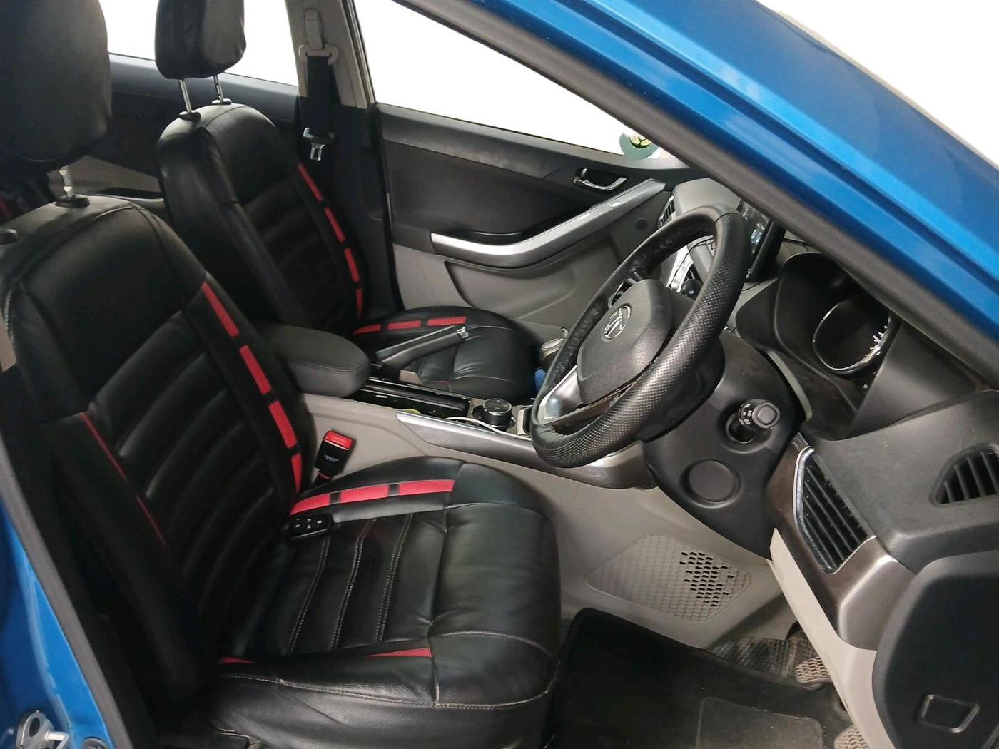 2017 Tata NEXON XZ PLUS PETROL, Petrol, Manual, 37,773 km, interior