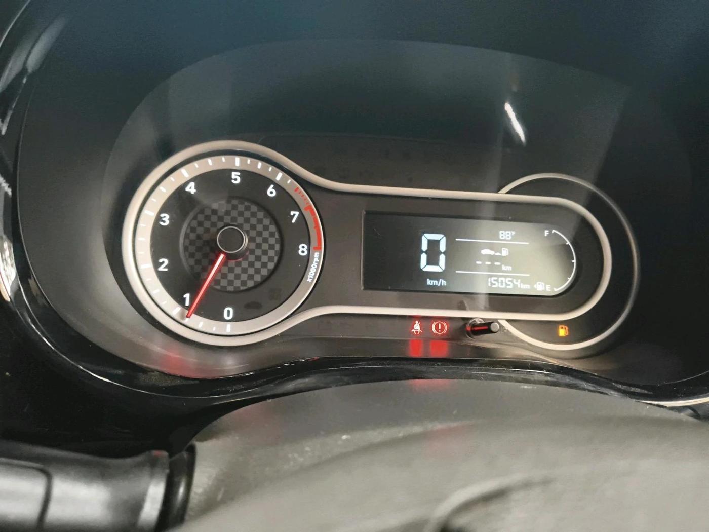 2022 Hyundai GRAND I10 NIOS SPORTZ 1.2 KAPPA VTVT, Petrol, Manual, 15,054 km, interior