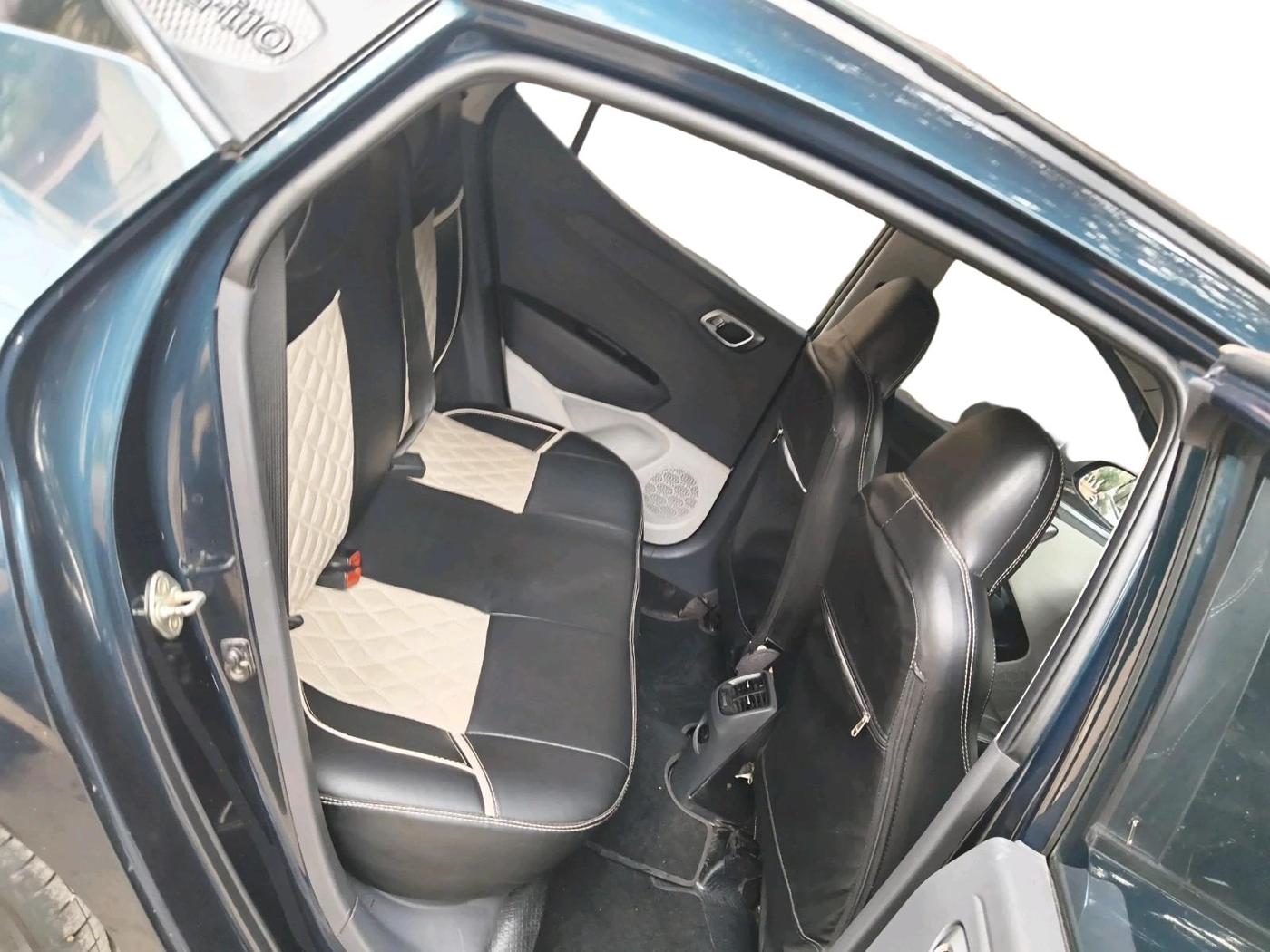 2022 Hyundai GRAND I10 NIOS SPORTZ 1.2 KAPPA VTVT, Petrol, Manual, 15,054 km, interior