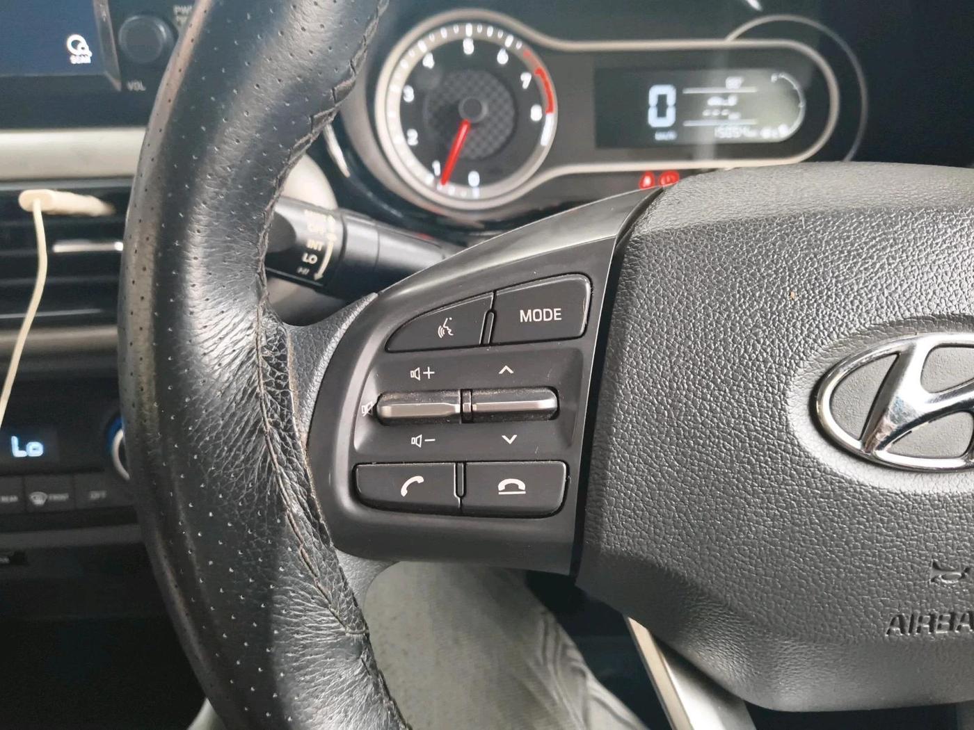 2022 Hyundai GRAND I10 NIOS SPORTZ 1.2 KAPPA VTVT, Petrol, Manual, 15,054 km, interior