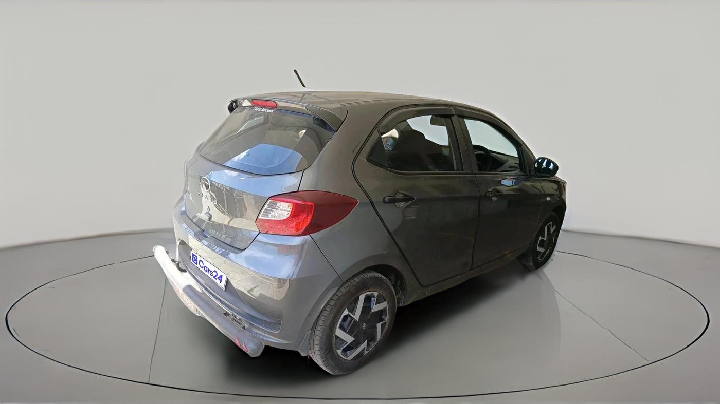 2025 Tata Tiago XM PETROL, Petrol, Manual, 5,592 km, exterior