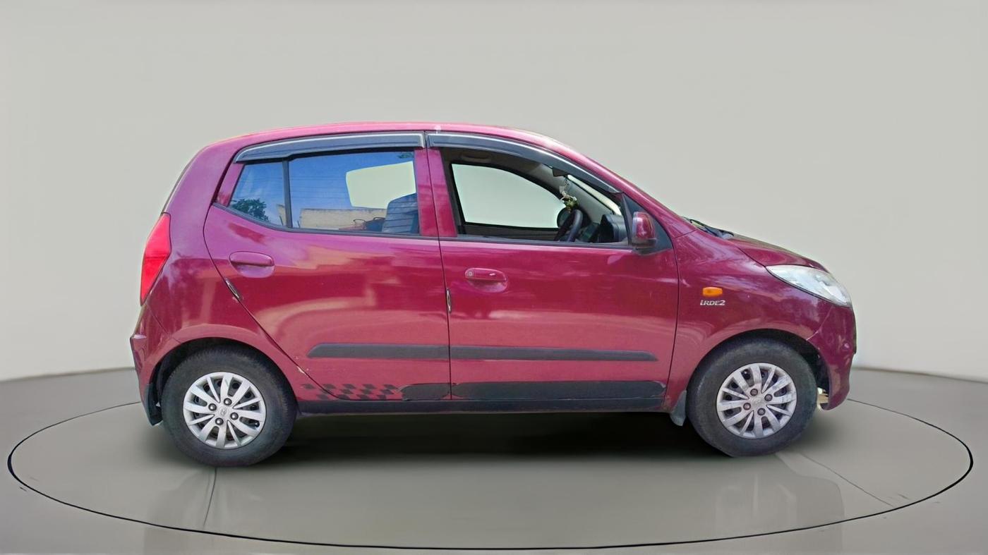 2015 Hyundai i10 SPORTZ 1.1, Petrol, Manual, 76,843 km, exterior