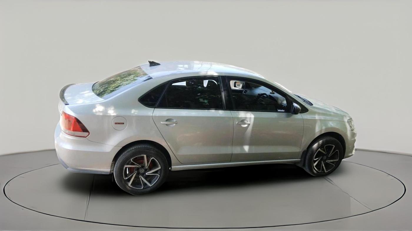2017 Volkswagen Vento HIGHLINE PETROL AT, Petrol, Automatic, 68,884 km, exterior