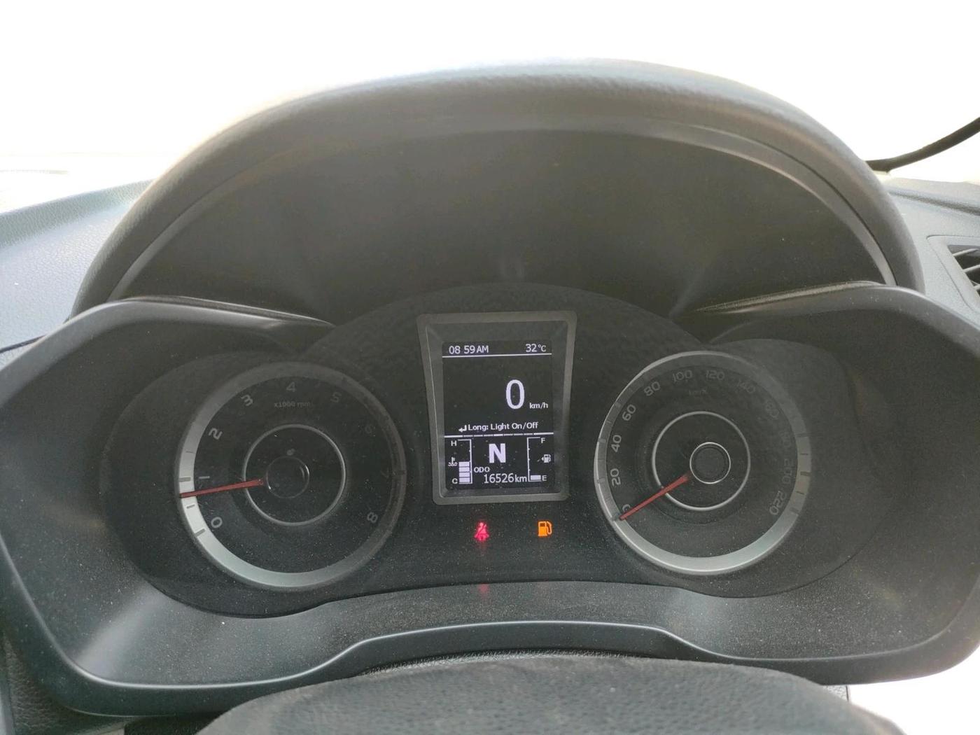 2023 Mahindra XUV300 W8 (O) 1.2 PETROL AMT, Petrol, Automatic, 16,526 km, interior