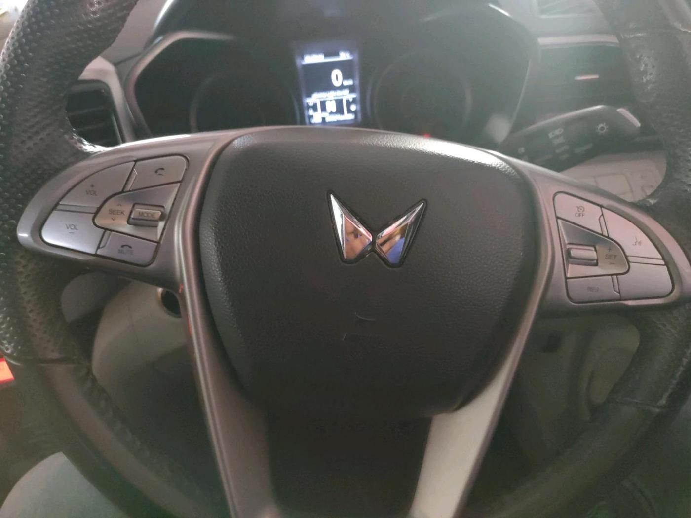 2023 Mahindra XUV300 W8 (O) 1.2 PETROL AMT, Petrol, Automatic, 16,526 km, interior