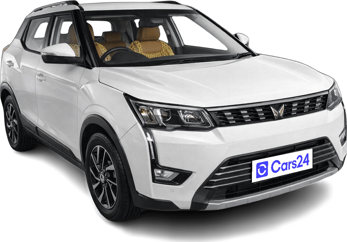 2023 Mahindra XUV300 - SUV - Petrol - Automatic - ₹9.00 lakh