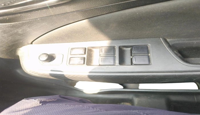 2023 Maruti Swift VXI, Petrol, Manual, 1,33,976 km, interior