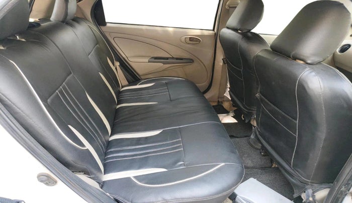 2016 Toyota Etios Liva GD, Diesel, Manual, 3,99,017 km, interior