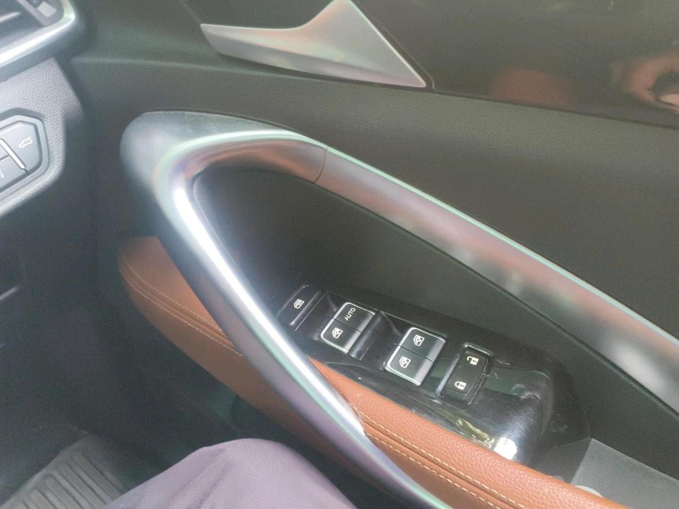 2021 MG HECTOR PLUS SHARP 1.5 PETROL TURBO CVT 6-STR, Petrol, Automatic, 31,944 km, interior
