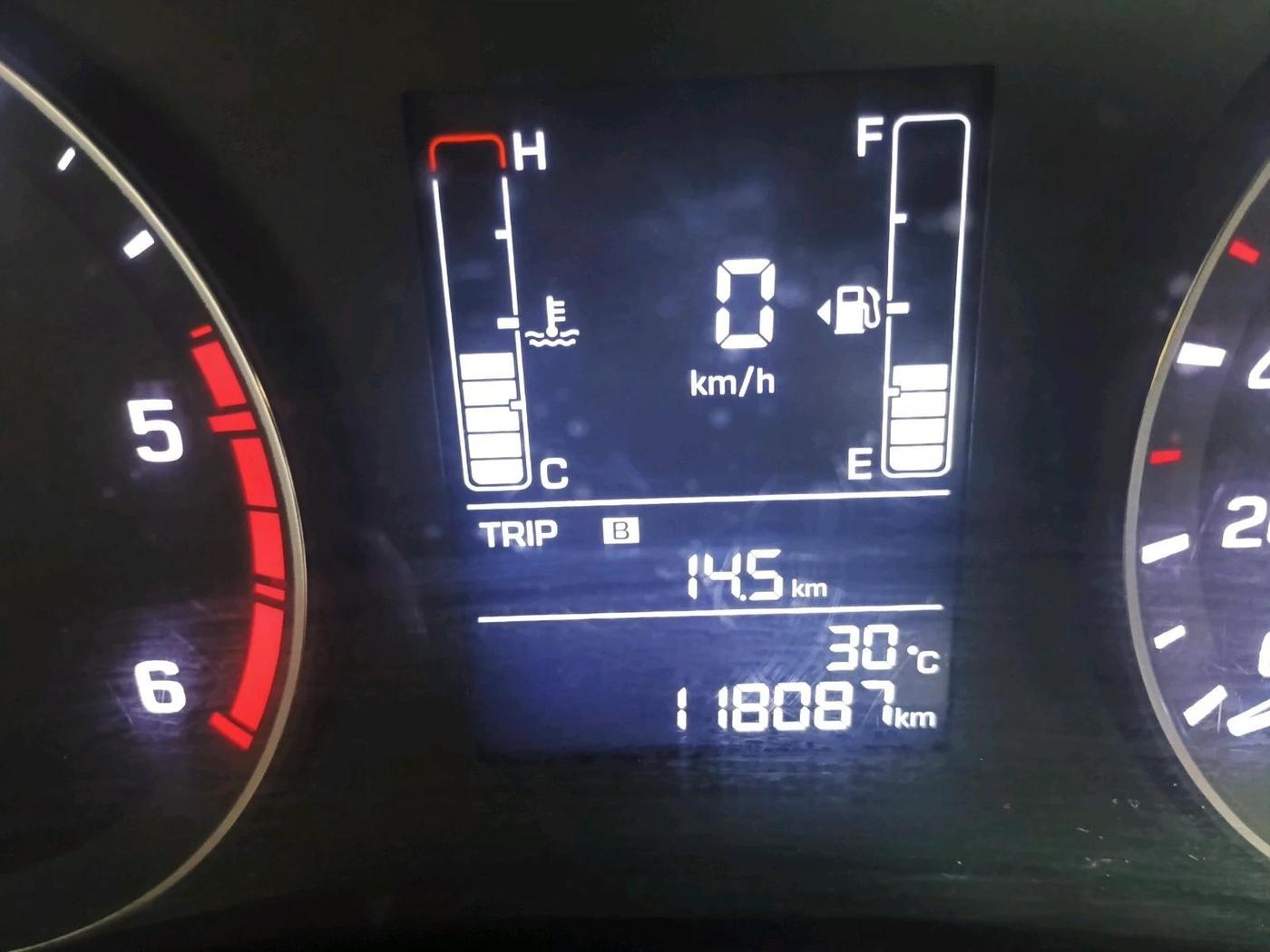 2016 Hyundai Elite i20 SPORTZ 1.4 CRDI, Diesel, Manual, 1,18,087 km, interior