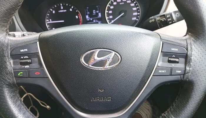 2016 Hyundai Elite i20 SPORTZ 1.4 CRDI, Diesel, Manual, 1,18,087 km, interior