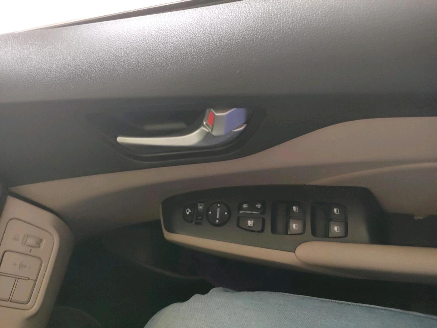 2019 Hyundai Verna 1.6 VTVT SX O, Petrol, Manual, 39,911 km, interior