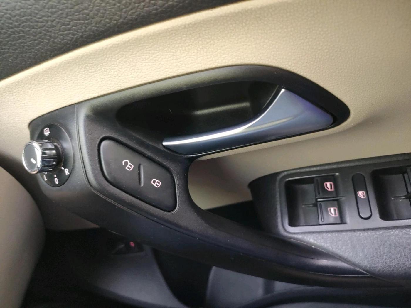 2019 Volkswagen Vento 1.2 TSI HIGHLINE PLUS AT, Petrol, Automatic, 64,055 km, interior