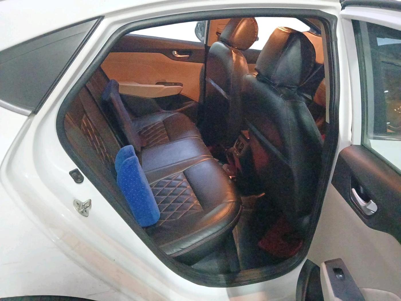 2017 Hyundai Verna 1.6 VTVT SX, Petrol, Manual, 94,434 km, interior