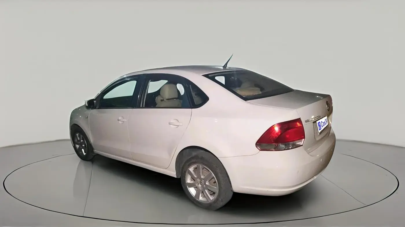 2011 Volkswagen Vento HIGHLINE 1.6 MPI, Petrol, Manual, 87,381 km, exterior