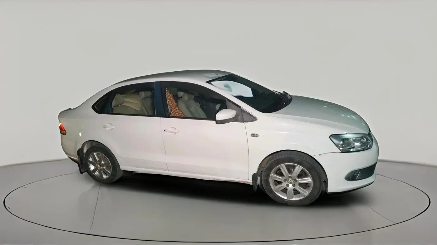 2011 Volkswagen Vento HIGHLINE 1.6 MPI, Petrol, Manual, 87,381 km, exterior