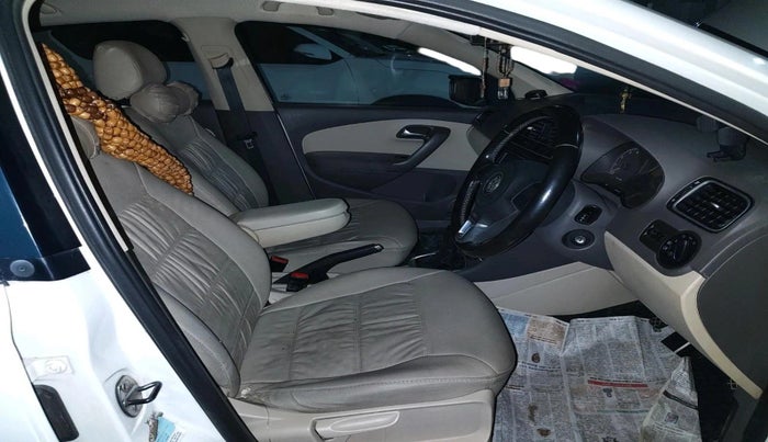 2011 Volkswagen Vento HIGHLINE 1.6 MPI, Petrol, Manual, 87,381 km, interior