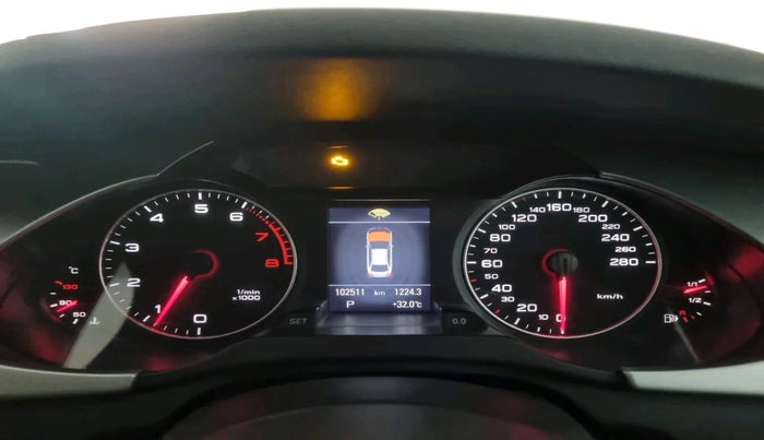 2010 Audi A4 2.0 TFSI, Petrol, Automatic, 1,02,511 km, interior