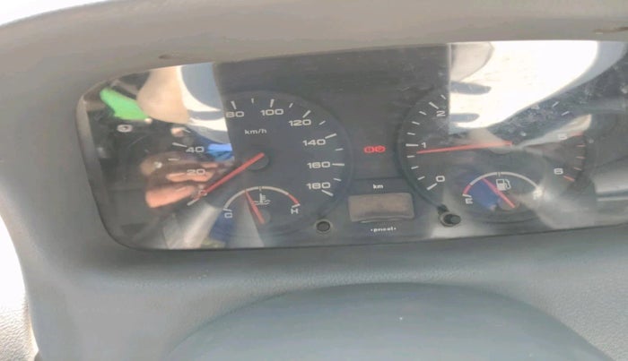 2005 Tata Indica V2 DLS, Diesel, Manual, 1,00,910 km, interior