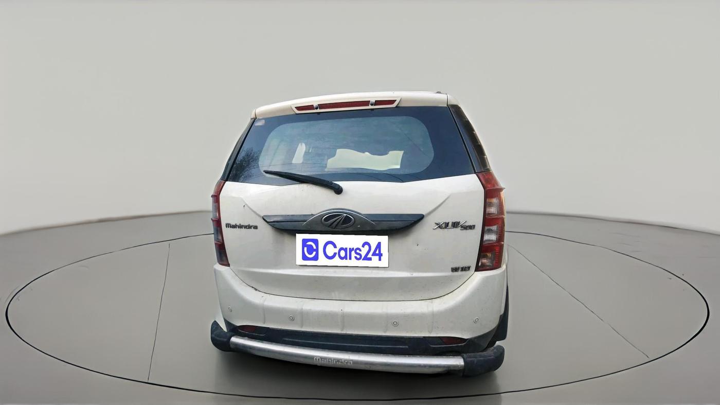 2015 Mahindra XUV500 W10, Diesel, Manual, 1,29,720 km, exterior