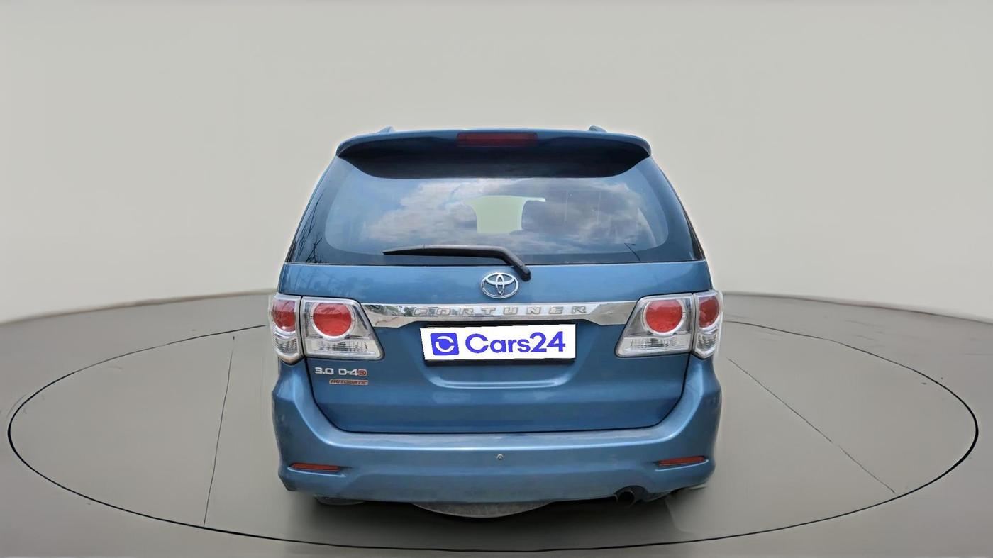 2012 Toyota Fortuner 3.0 4X2 AT, Diesel, Automatic, 1,47,498 km, exterior