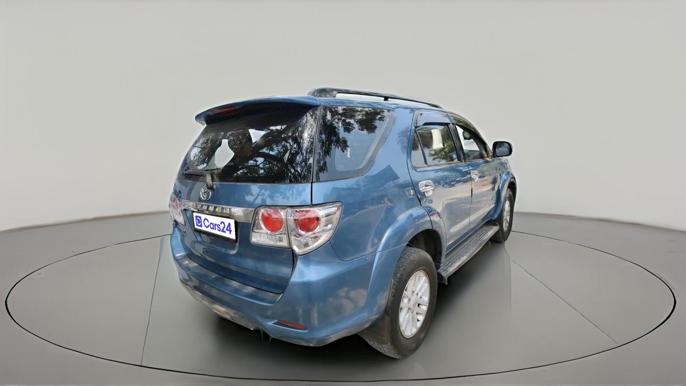 2012 Toyota Fortuner 3.0 4X2 AT, Diesel, Automatic, 1,47,498 km, exterior