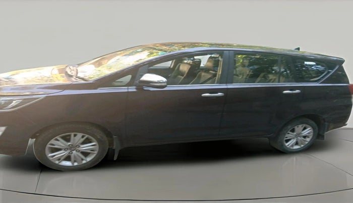 2016 Toyota Innova Crysta 2.4 ZX 7 STR, Diesel, Manual, 87,639 km, exterior