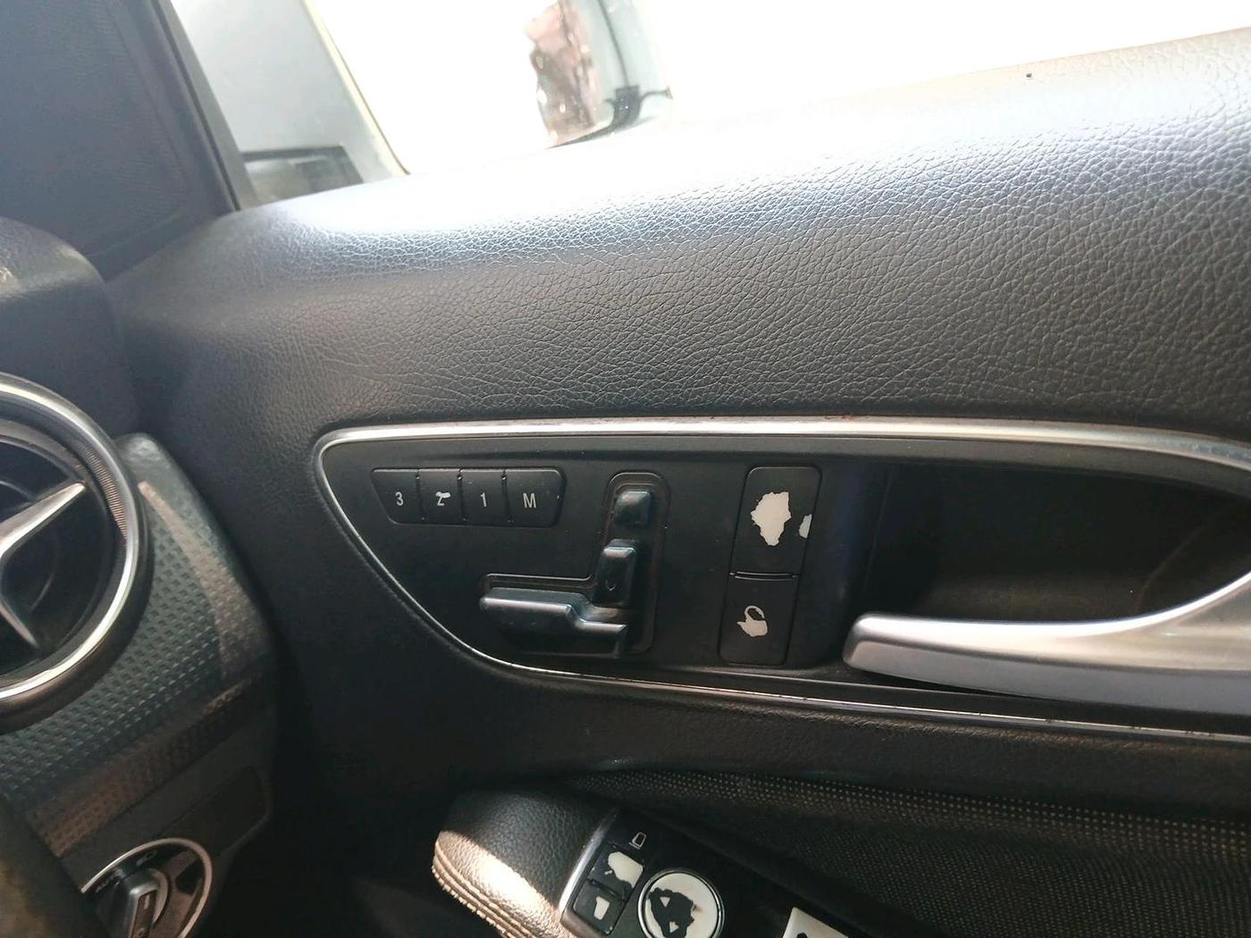 2014 Mercedes Benz A Class A180 CDI STYLE, Diesel, Automatic, 1,43,949 km, interior