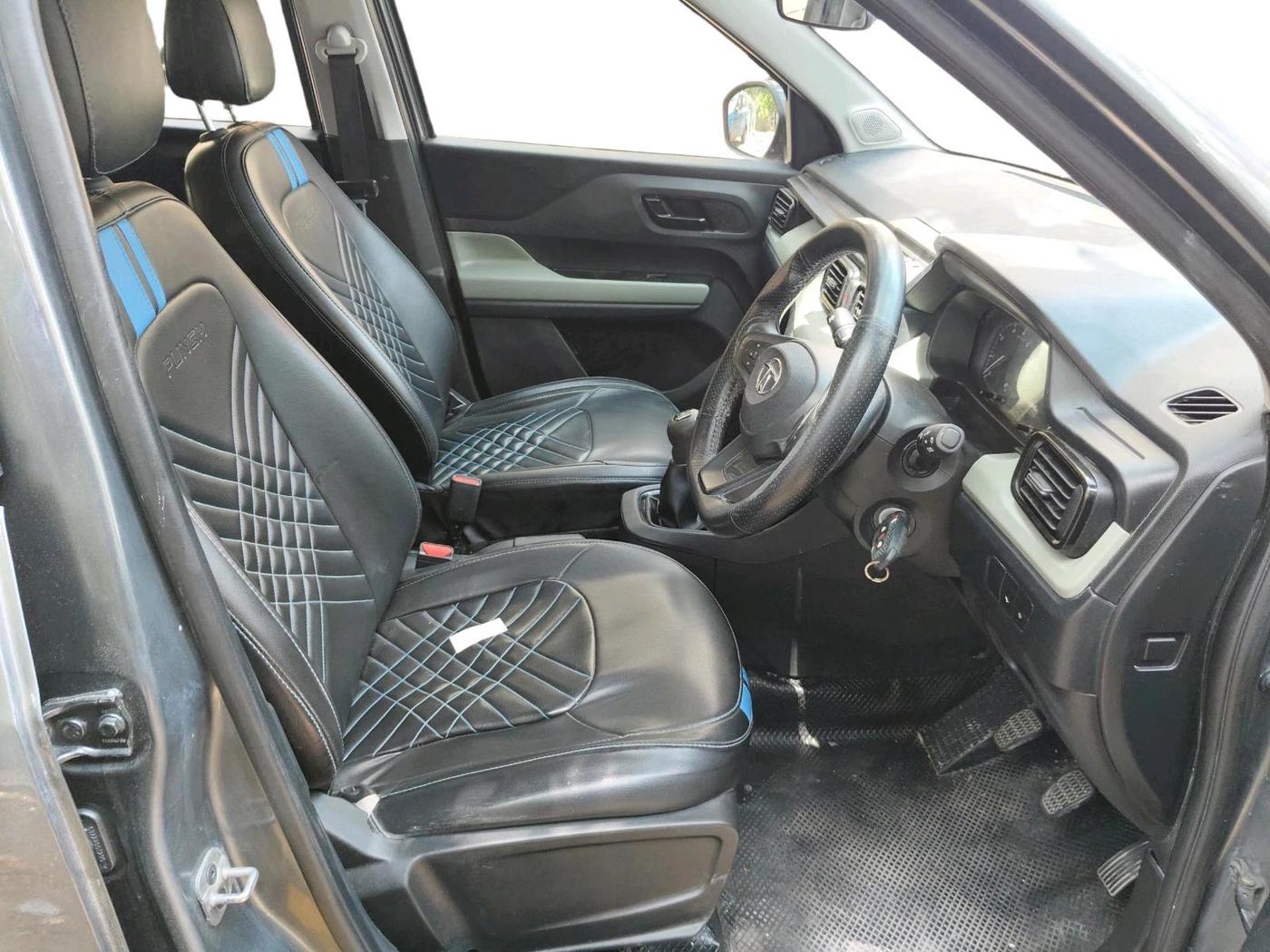 2023 Tata PUNCH ADVENTURE MT, Petrol, Manual, 29,048 km, interior