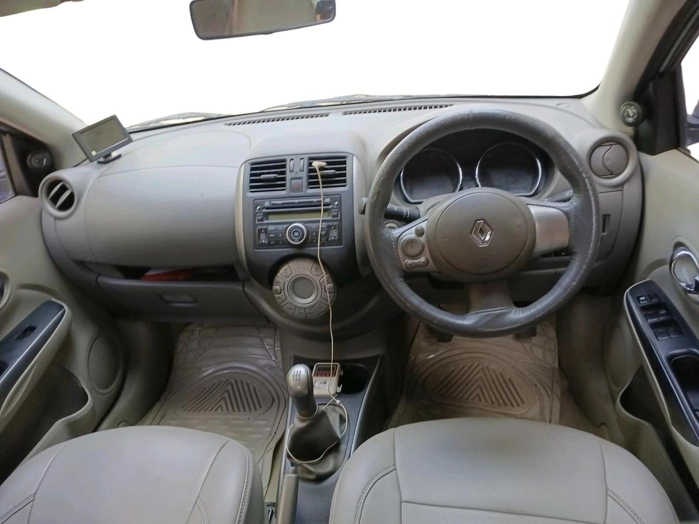 2013 Renault Scala RXZ DIESEL, Diesel, Manual, 1,06,613 km, interior