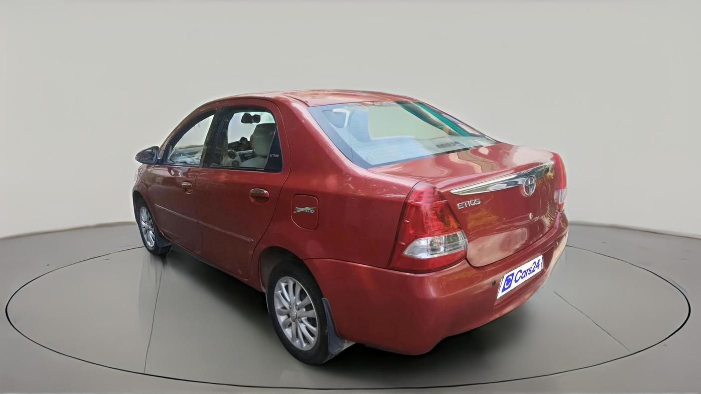2013 Toyota Etios V, Petrol, Manual, 26,070 km, exterior
