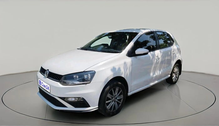 2017 Volkswagen Polo HIGHLINE1.2L, Petrol, Manual, 1,19,094 km, exterior