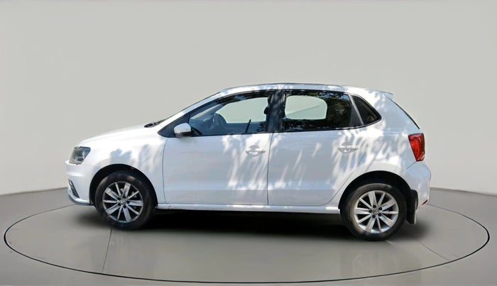 2017 Volkswagen Polo HIGHLINE1.2L, Petrol, Manual, 1,19,094 km, exterior