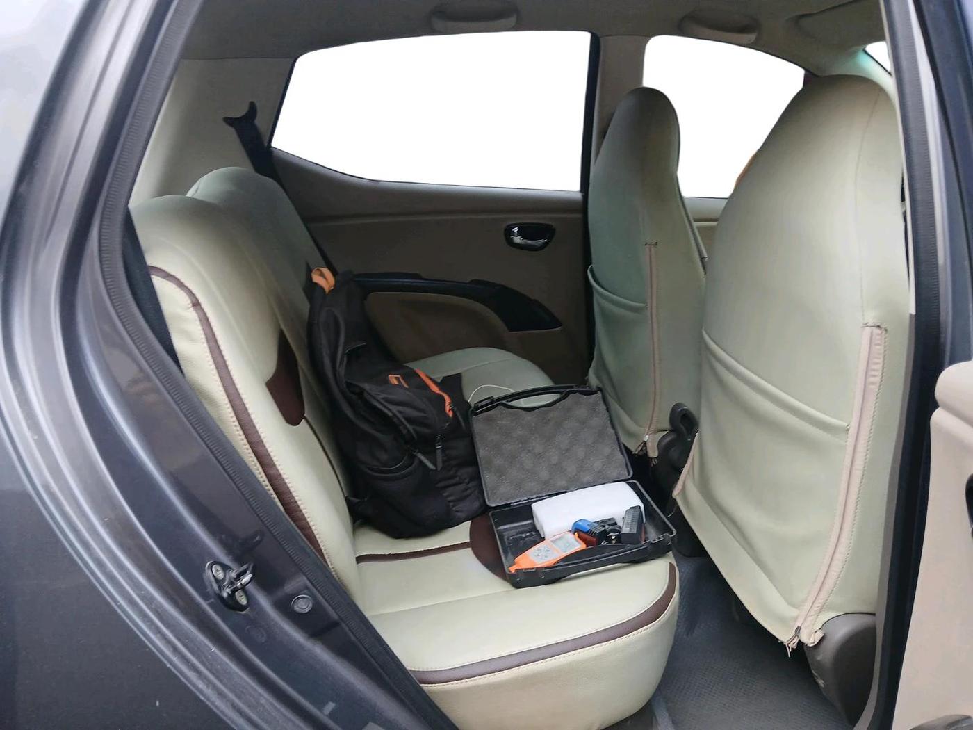 2014 Hyundai i10 SPORTZ 1.1, Petrol, Manual, 42,491 km, interior
