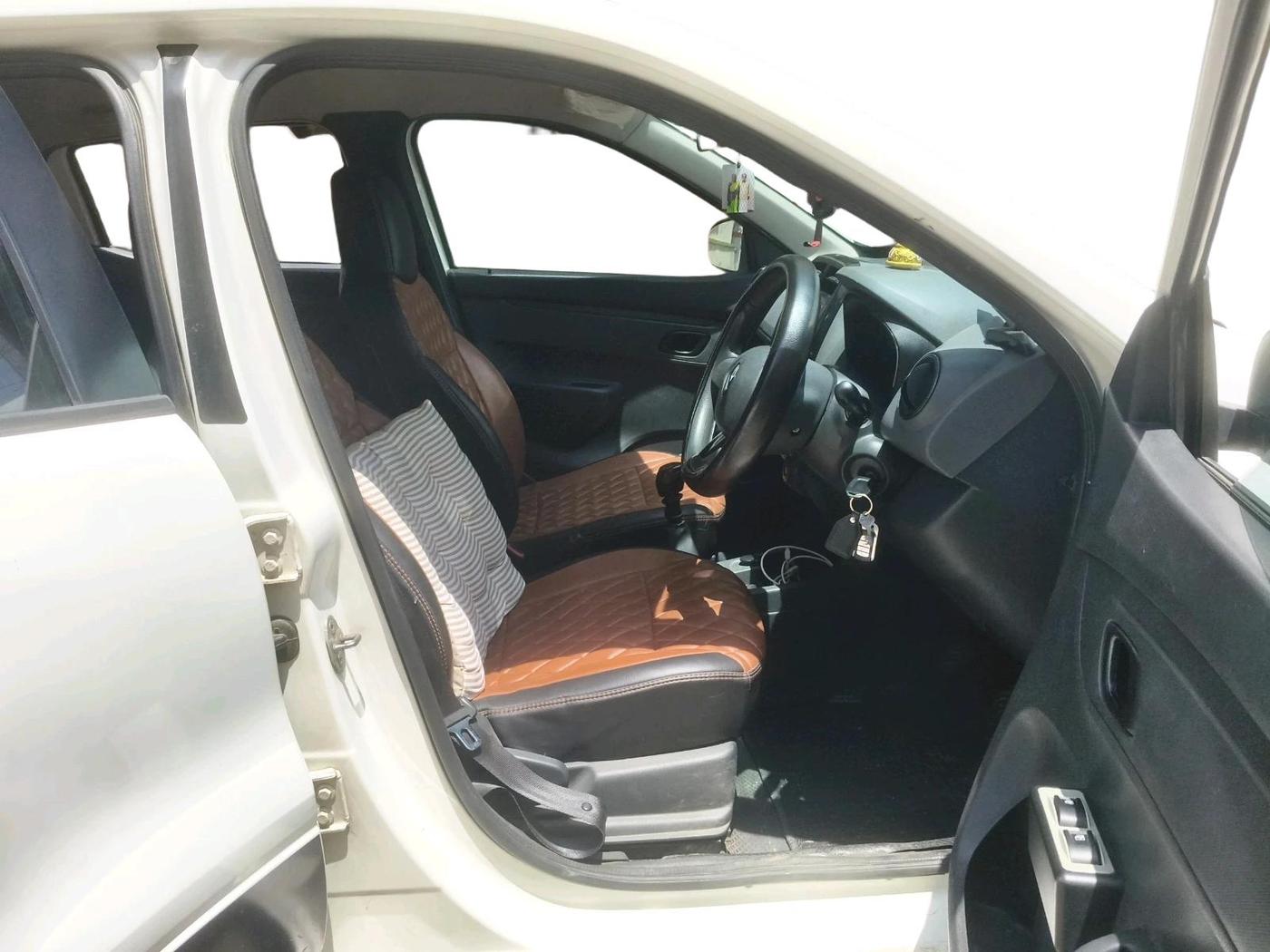 2016 Renault Kwid RXT 0.8, Petrol, Manual, 58,758 km, interior