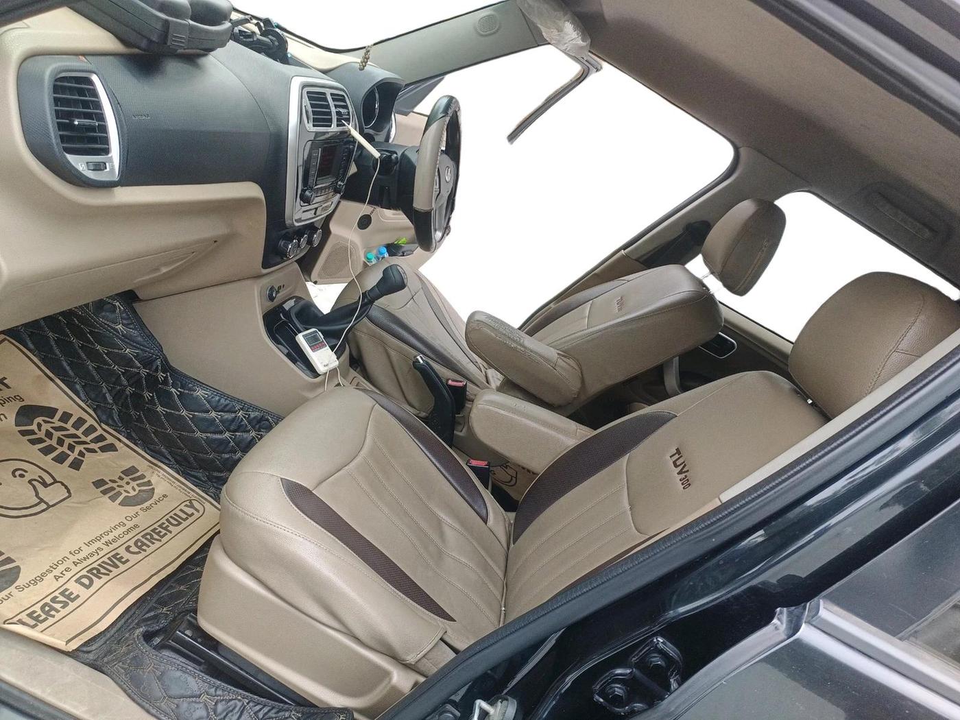 2017 Mahindra TUV300 T8, Diesel, Manual, 1,19,563 km, interior