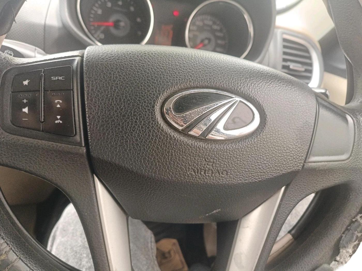 2017 Mahindra TUV300 T8, Diesel, Manual, 1,19,563 km, interior