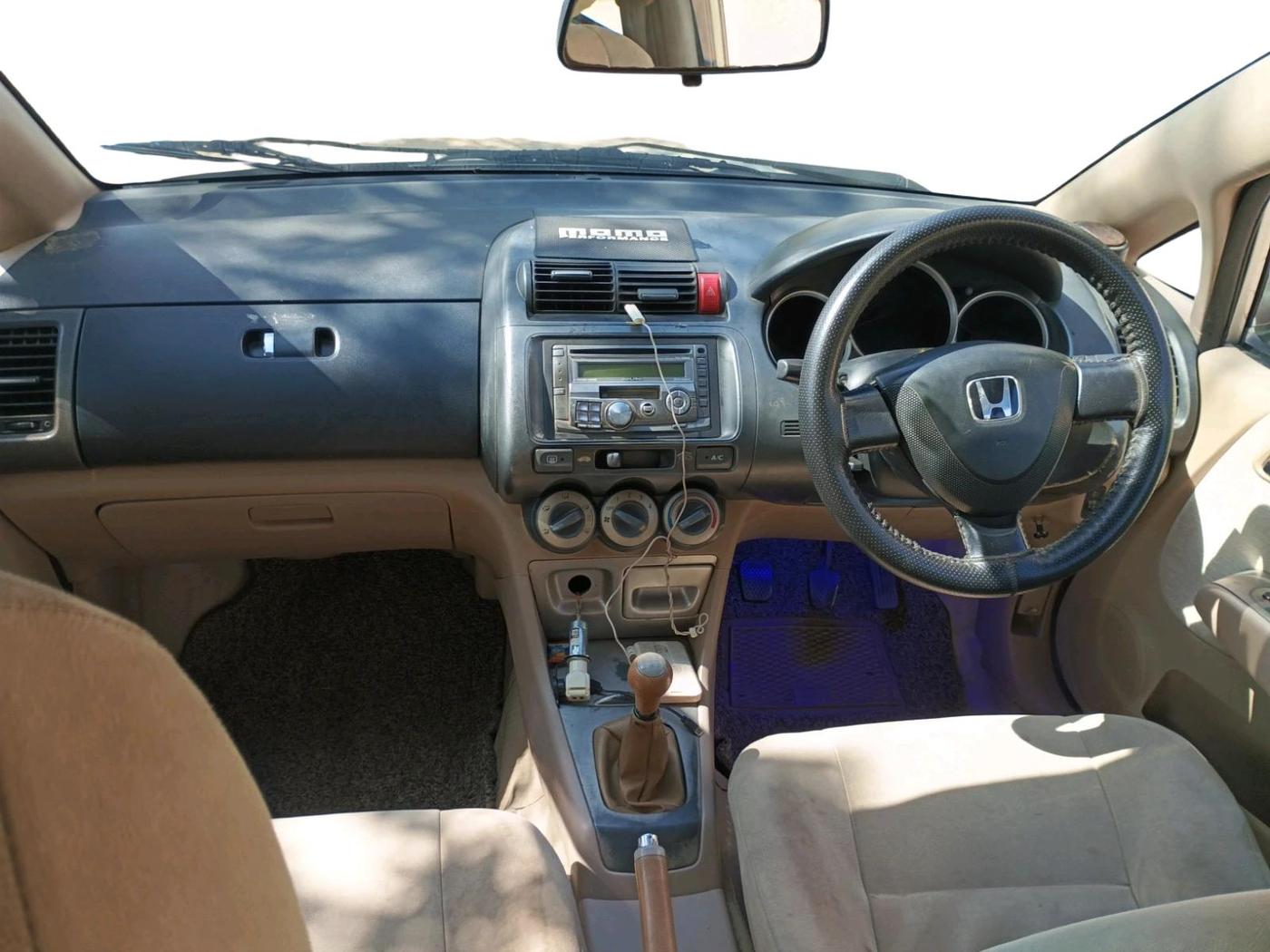 2005 Honda City ZX VTEC, Petrol, Manual, 1,00,015 km, interior