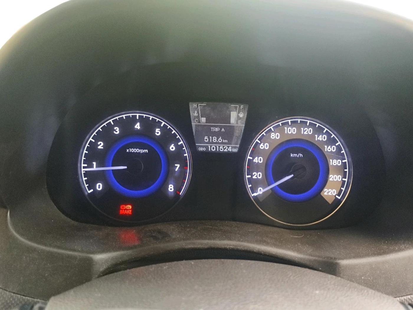 2014 Hyundai Verna FLUIDIC 1.6 VTVT SX, Petrol, Manual, 1,01,524 km, interior