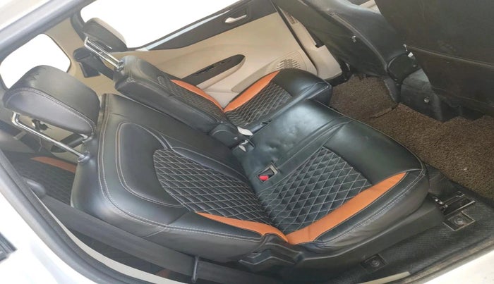 2019 Renault TRIBER RXZ, Petrol, Manual, 76,335 km, interior