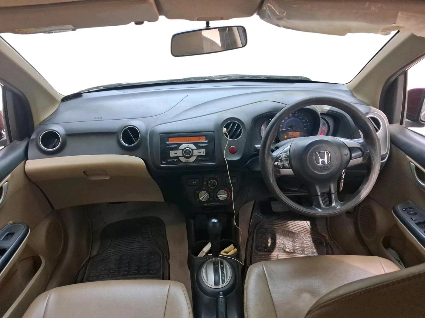 2015 Honda Amaze 1.2L I-VTEC VX AT, Petrol, Automatic, 1,03,201 km, interior