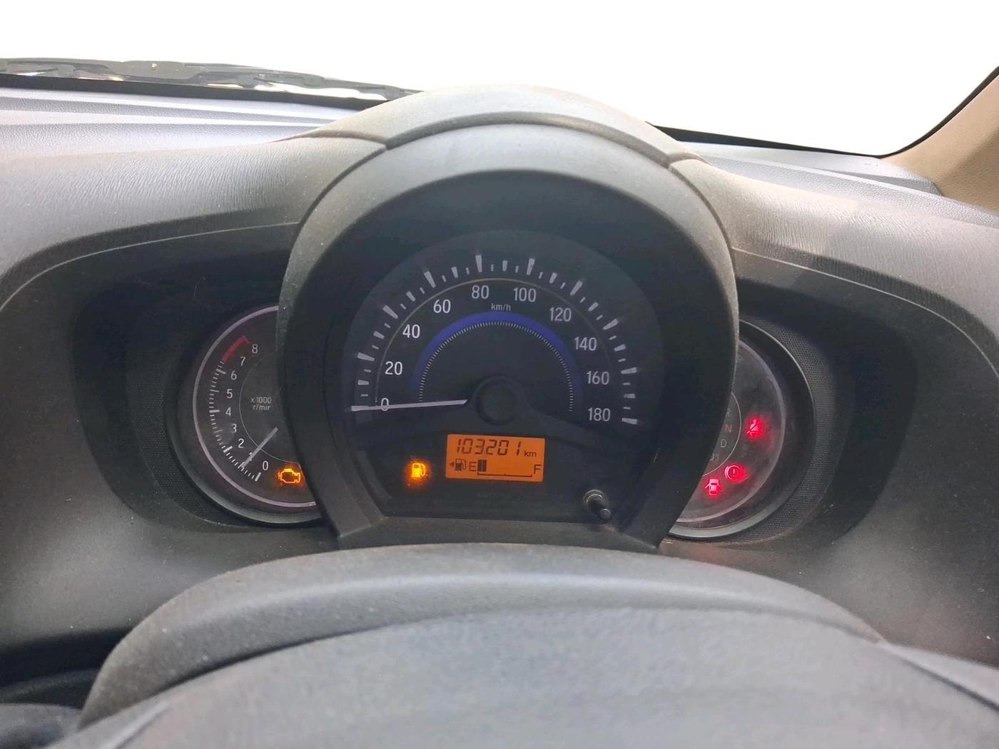 2015 Honda Amaze 1.2L I-VTEC VX AT, Petrol, Automatic, 1,03,201 km, interior