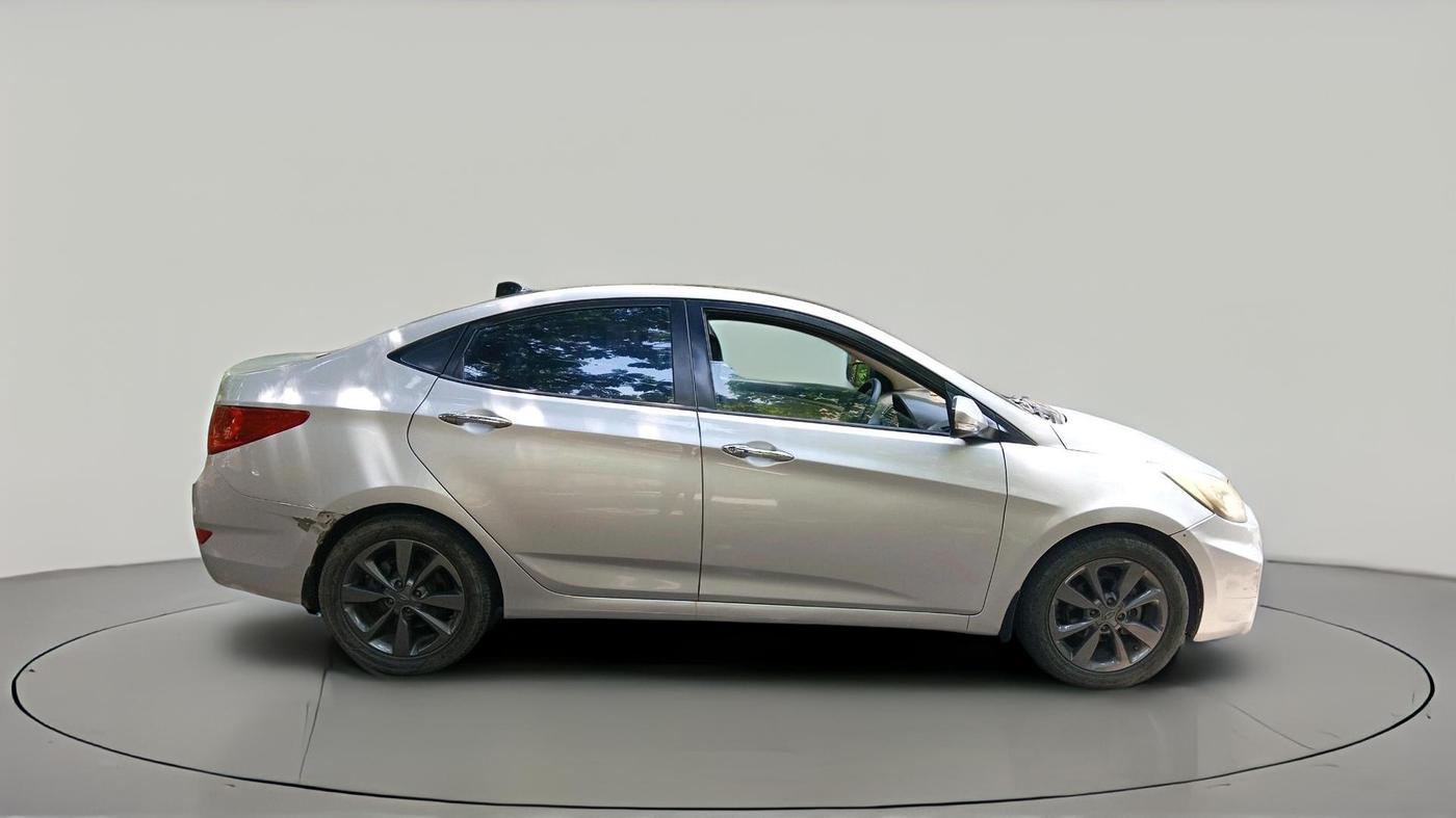 2012 Hyundai Verna FLUIDIC 1.6 CRDI SX AT, Diesel, Automatic, 1,96,421 km, exterior
