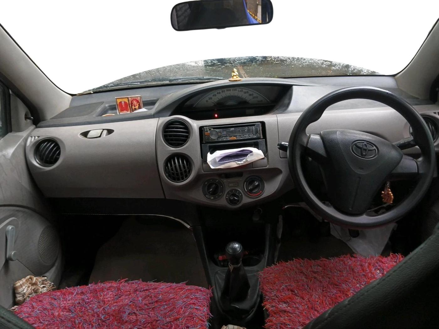2011 Toyota Etios J, CNG, Manual, 1,31,531 km, interior